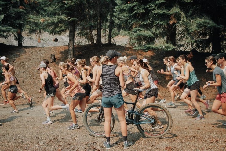 Elizabeth Carey running IMG_2508